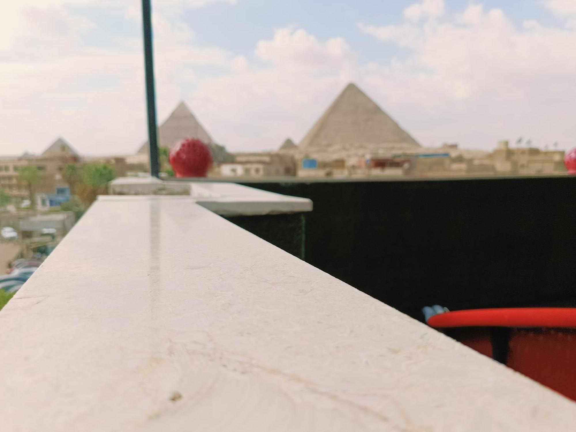 Magic Golden Pyramids View Hotel Kafret el-Gabal Exterior foto