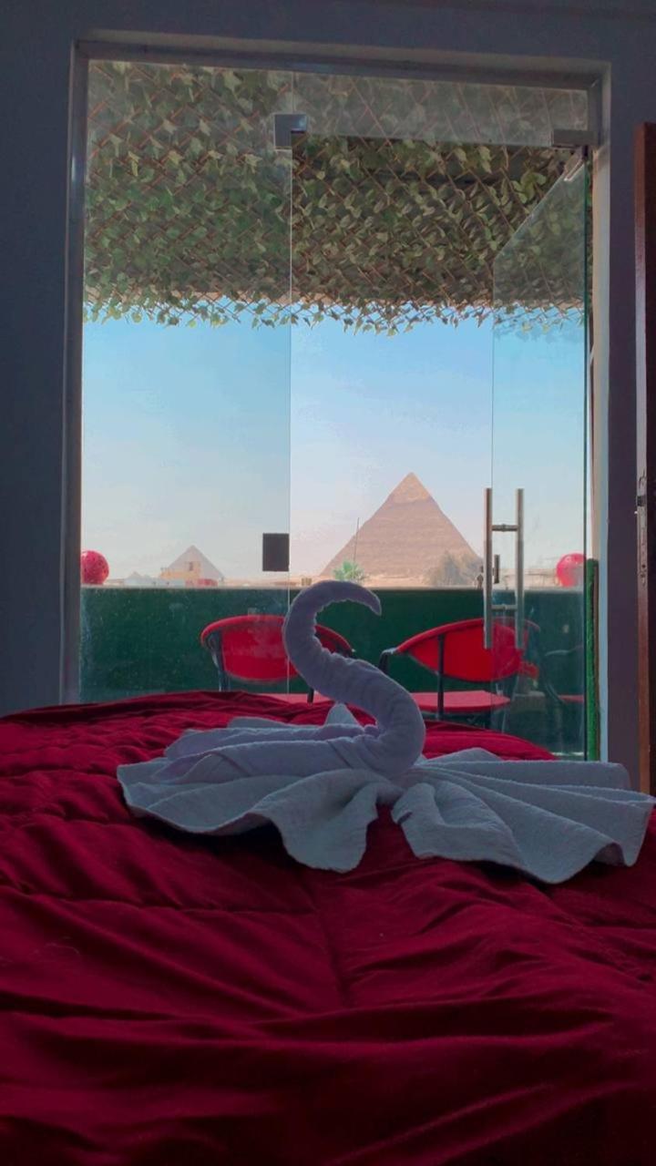 Magic Golden Pyramids View Hotel Kafret el-Gabal Exterior foto